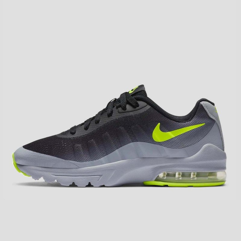 Boys nike invigor deals